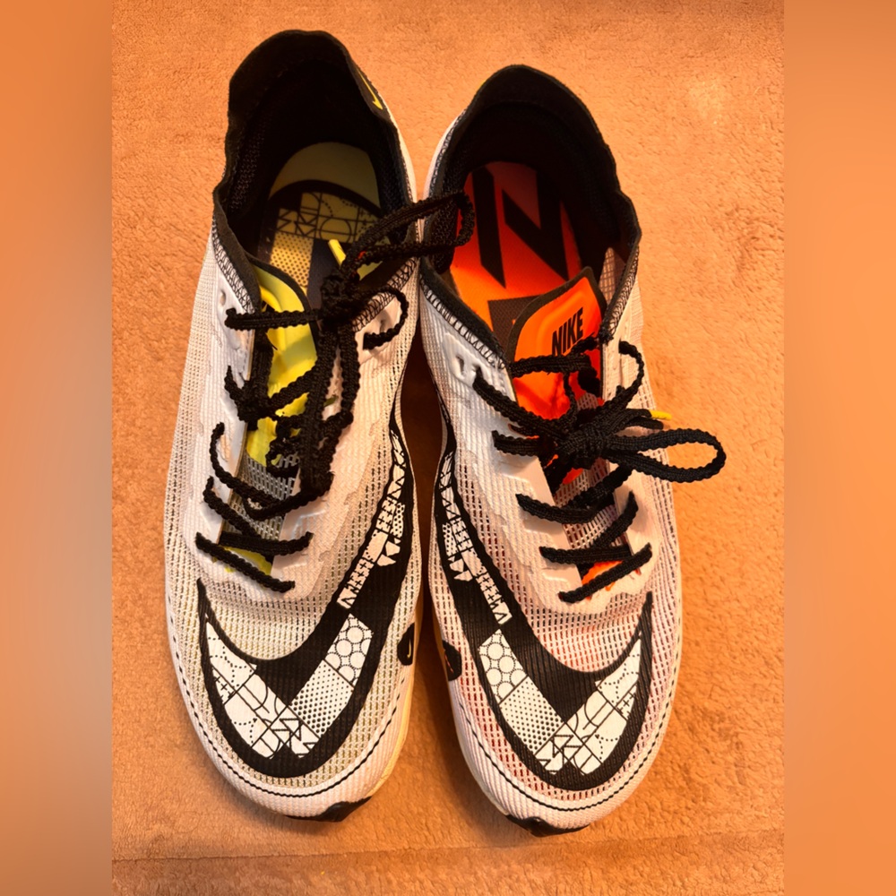 Nike vaporfly next% white mens 7 womens 8 like new